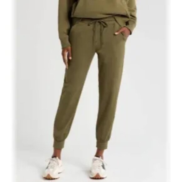 Zella Move In Pocket Joggers Olive Night size Small - Picture 1 of 5
